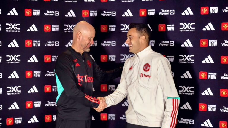 Man United manager Erik ten Hag shakes hands with new signing Sergio Reguilon