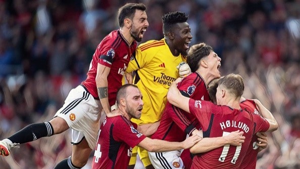Scott McTominay of Manchester United celebrates scoring the winning goal with team mates Bruno Fernandes, Andre Onana, Christian Eriksen, Alejandro Garnacho and Rasmus Hojlund during the Premier League match between Manchester United and Brentford FC at Old Trafford on October 7, 2023.