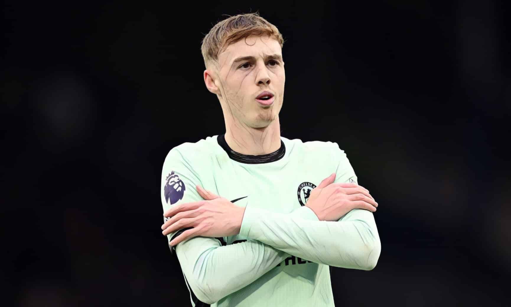 Cole Palmer of Chelsea celebrates scoring their team's third goal during the Premier League match between Luton Town and Chelsea FC at Kenilworth Road on December 30, 2023 in Luton, England. (Photo by Shaun Botterill/Getty Images)