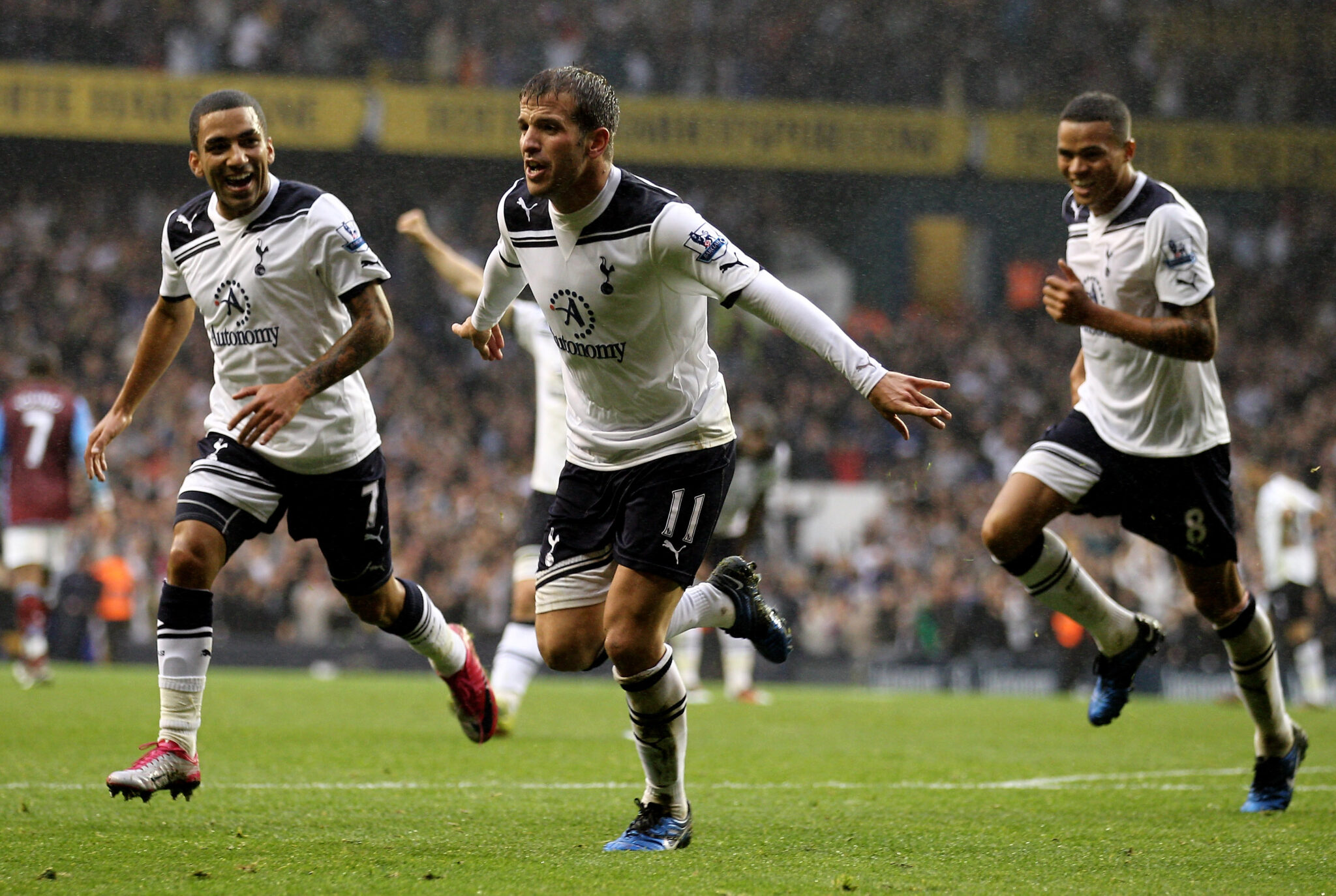 Midfield Magicians - An elegant enigma, Rafael van der Vaart