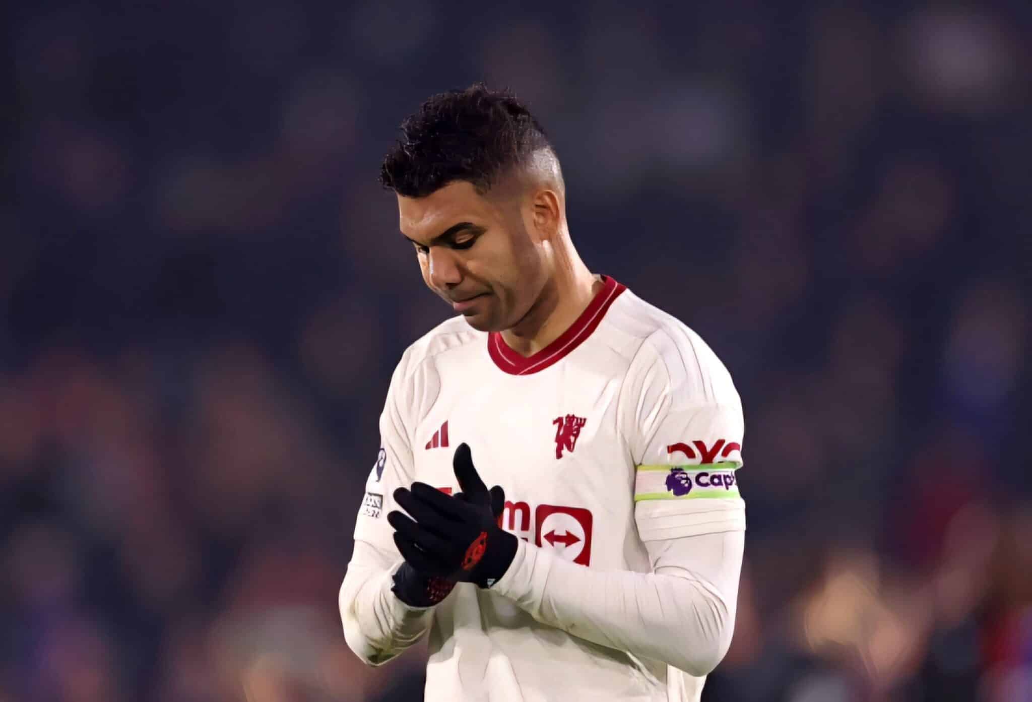 Carragher urges Man United to take drastic action over ‘joke’ Casemiro performance