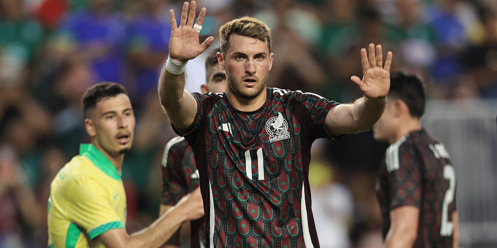Tottenham Hotspur are 'very close' to agreeing a deal to bring Santiago Gimenez to the club from Feyenoord