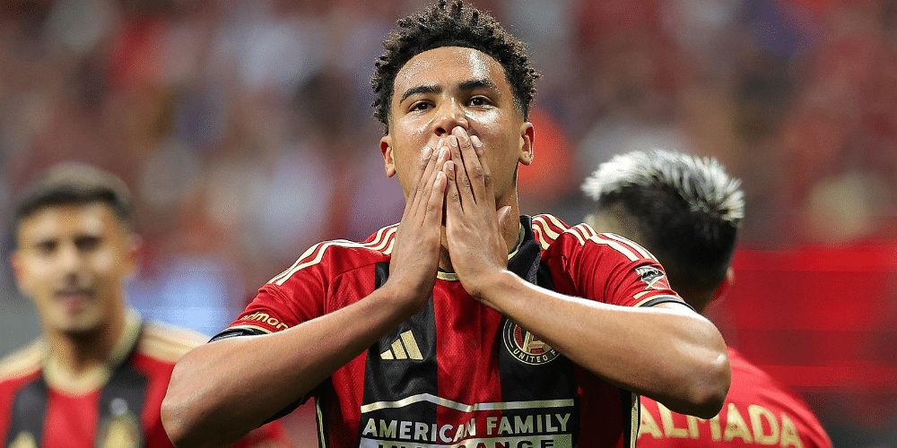 Chelsea are continuing their active start to the summer transfer window as the Blues close in on the signings of Aaron Anselmino and Caleb Wiley.