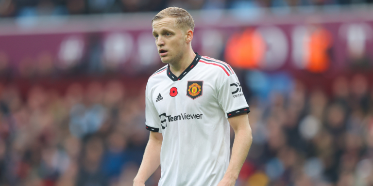 Donny van de Beek is set to sign for Girona next week as the midfielder nears a permanent exit from Manchester United.