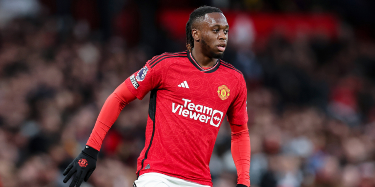 Manchester United are in 'advanced' talks with West Ham over the sale of Aaron Wan-Bissaka to the London side.