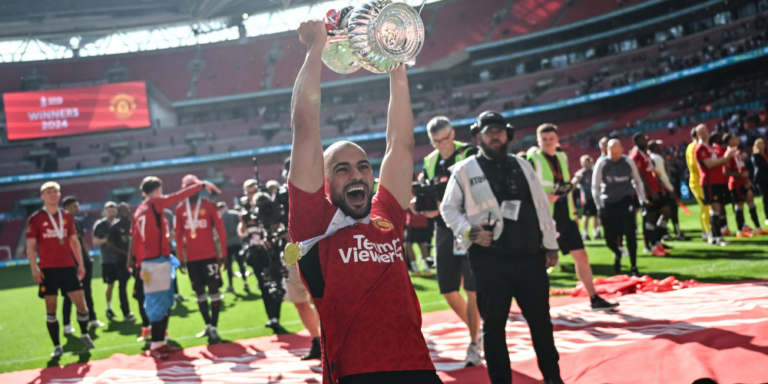 Manchester United are still considering whether to turn Sofyan Amrabat's loan move from Fiorentina into a permanent deal.