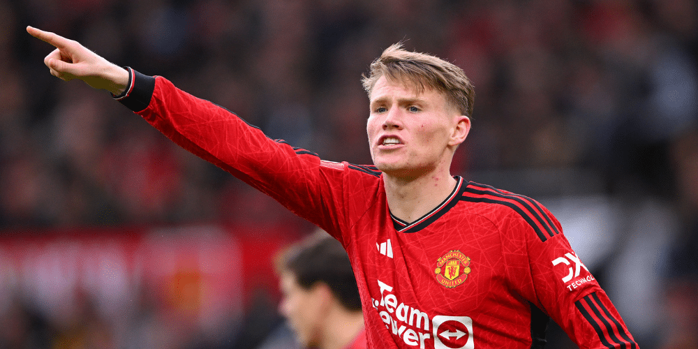 Manchester United have held talks with Galatasaray over the potential sale of midfielder Scott McTominay