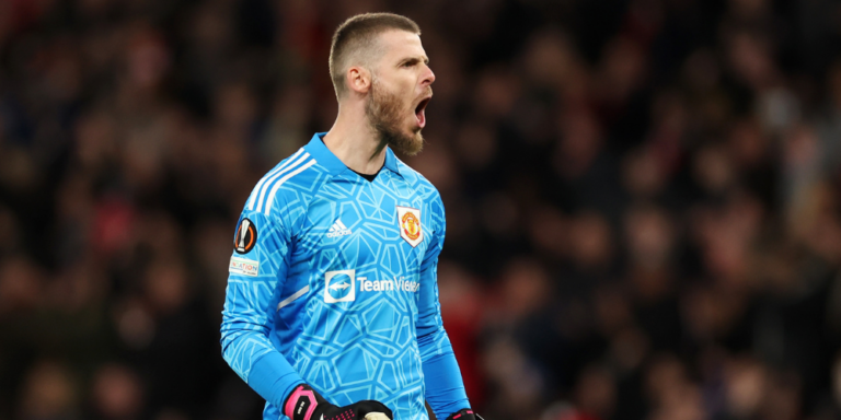 David de Gea will undergo a medical with Fiorentina on Friday as the goalkeeper closes in on a return to football