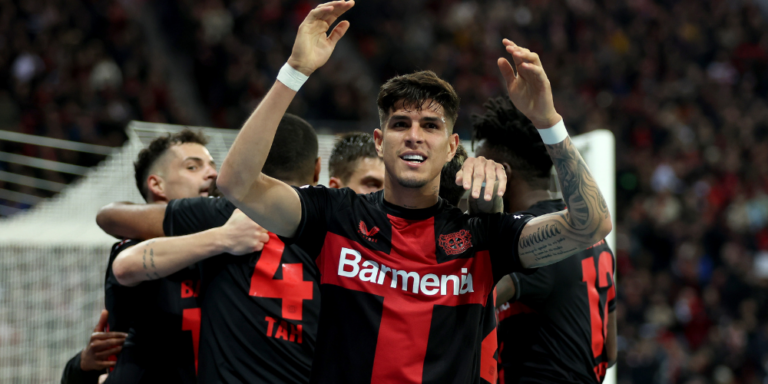 Piero Hincapie could leave Bayer Leverkusen before the transfer deadline amid interest in the defender from top clubs.