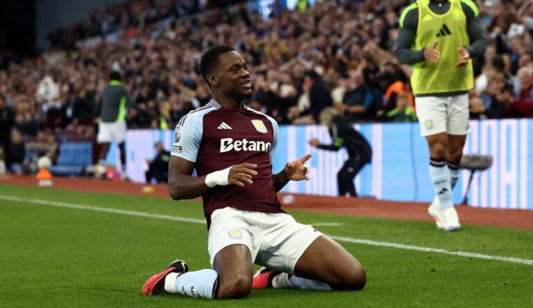 Aston Villa's Colombian striker #09 Jhon Duran celebrates after scoring his team's third goal during the English Premier League football match between Aston Villa and Everton at Villa Park in Birmingham, central England on September 14, 2024.