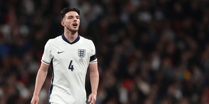 Lee Carsley has admitted his experiment with England's formation 'didn't come off' after a disappointing defeat to Greece in the Nations League.