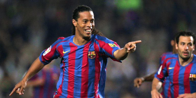 Peter Kenyon explains Manchester United failed move for Ronaldinho