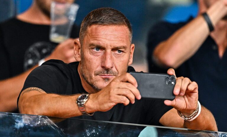 Francesco Totti, former captain of Roma, looks on prior to kick-off in the Serie A TIM match between Genoa CFC and AS Roma at Stadio Luigi Ferraris on September 28, 2023 in Genoa, Italy.