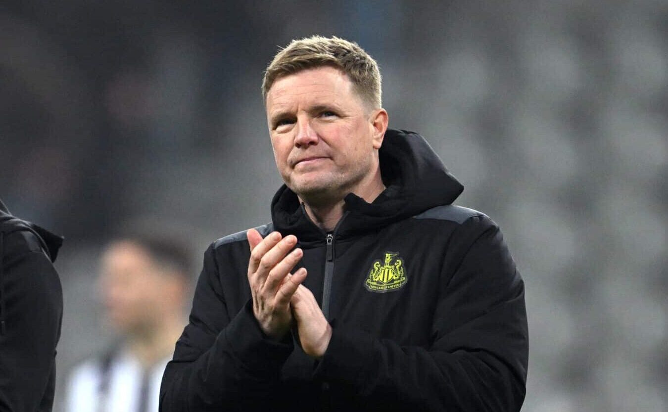 Newcastle Head Coach Eddie Howe reflects on the result as they applaud the fans after the Premier League match between Newcastle United and Everton FC at St. James Park on April 02, 2024 in Newcastle upon Tyne, England.
