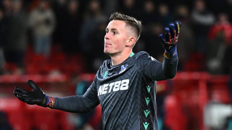 Dean Henderson of Crystal Palace interacts with fans following a loss in the Premier League match between Nottingham Forest FC and Crystal Palace FC at City Ground on October 21, 2024 in Nottingham, England.