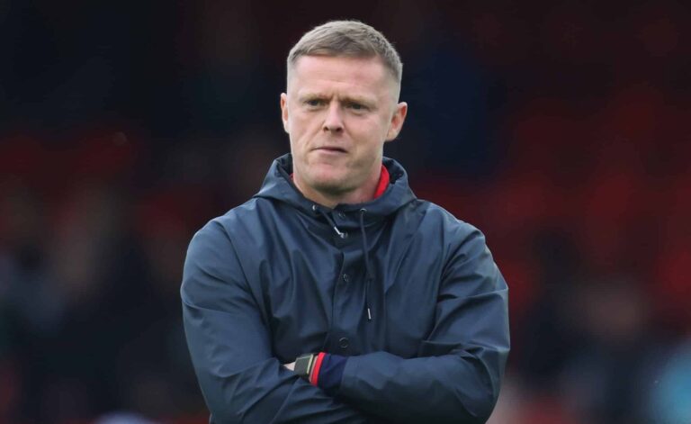 Damien Duff, Head Coach of Shelbourne, looks on prior to the SSE Airtricity Men's Premier Division match between Shelbourne and St Patrick's Athletic at Tolka Park on May 19, 2023 in Dublin, Ireland.