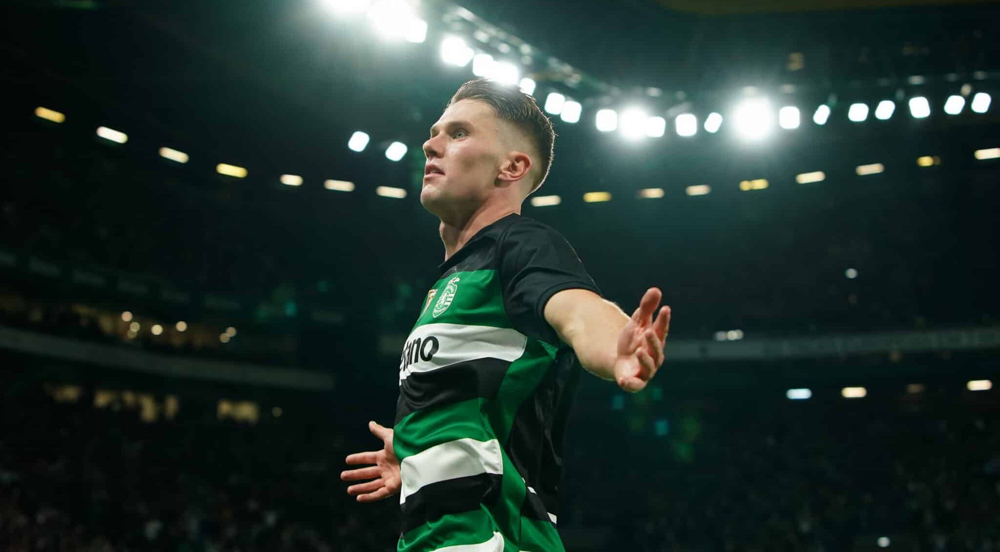 Viktor Gyokeres of Sporting CP celebrates after scoring a goal during the Liga Portugal Betclic match between Sporting CP and CF Estrela da Amadora at Estadio Jose Alvalade on November 1, 2024 in Lisbon, Portugal.