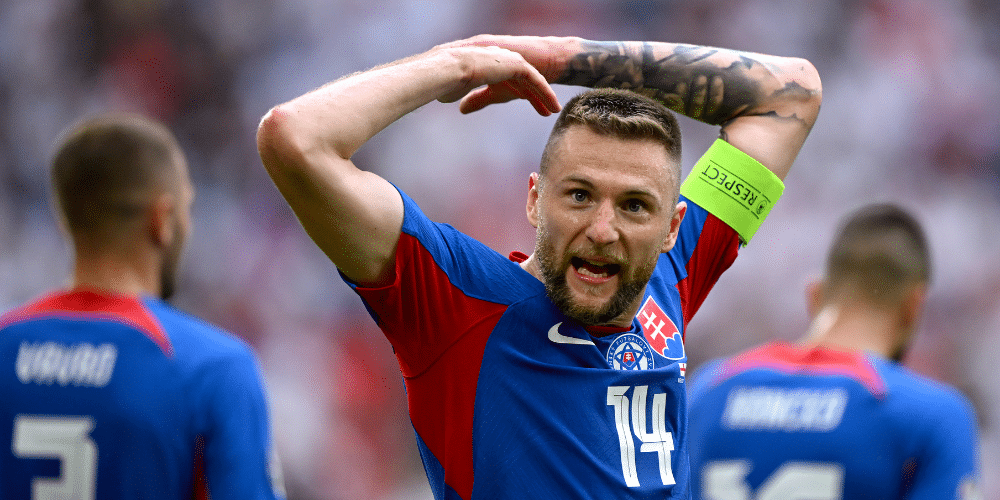 Fenerbahce have agreed a deal in principle to sign Milan Skriniar from Paris Saint-Germain.