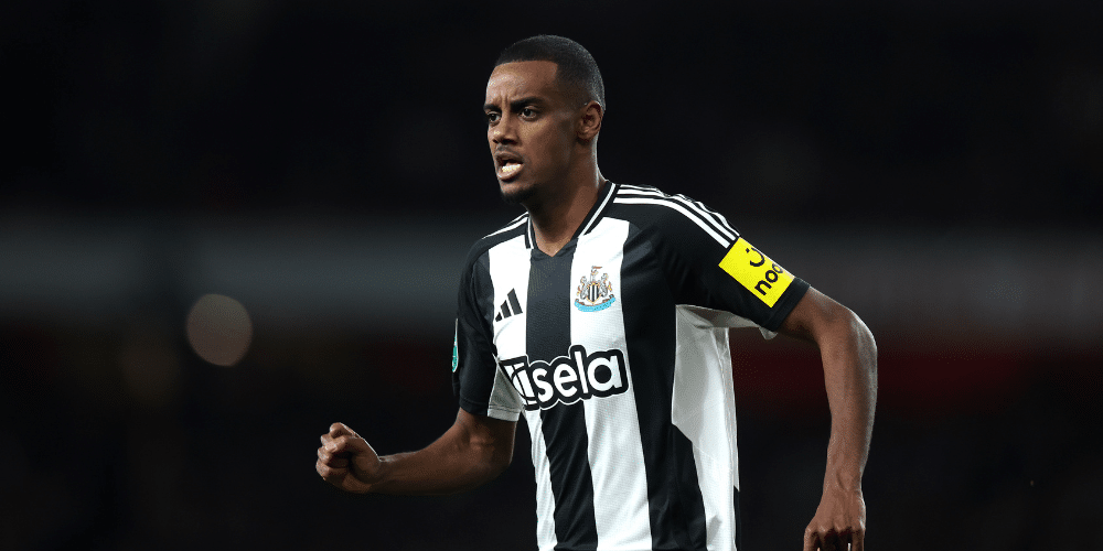 Newcastle boss Howe eases Alexander Isak injury concerns