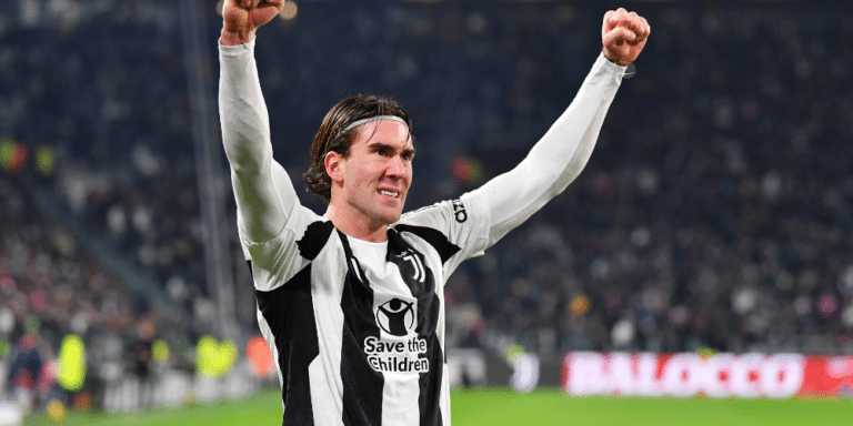 Juventus have offered Manchester United the chance to sign Dusan Vlahovic as part of a swap deal involving Joshua Zirkzee.