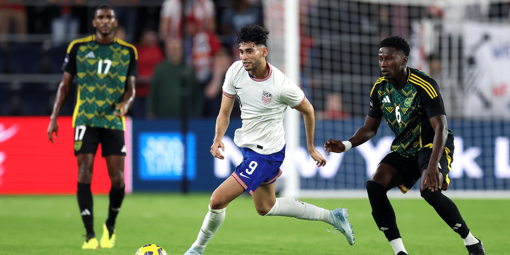 PSV snub €25m West Ham bid for USMNT forward
