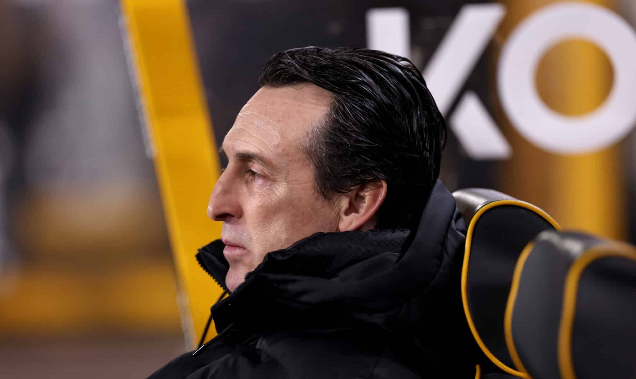 Unai Emery, Manager of Aston Villa, looks on prior to the Premier League match between Wolverhampton Wanderers FC and Aston Villa FC at Molineux on February 01, 2025 in Wolverhampton, England.