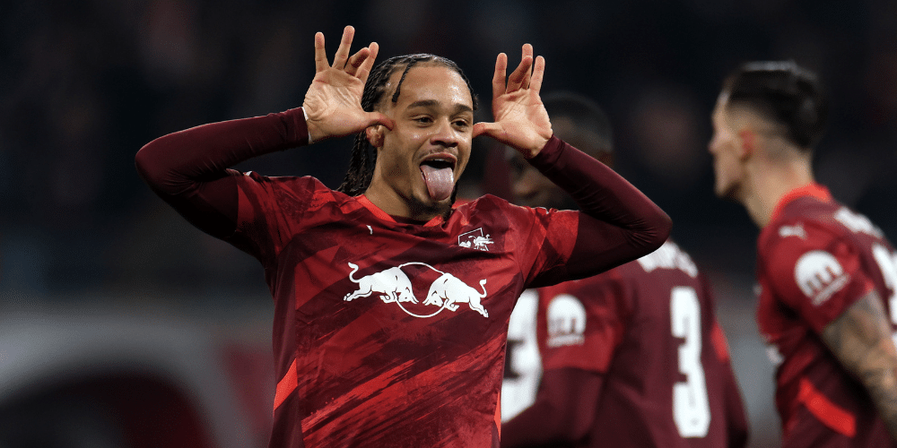 Manchester United are still keen on RB Leipzig midfielder Xavi Simons ahead of the summer transfer window.