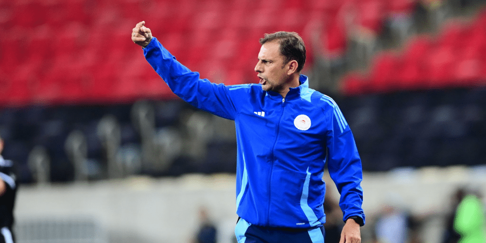 Sotiris Silaidopoulos: The Greek Coach Making History in European Football