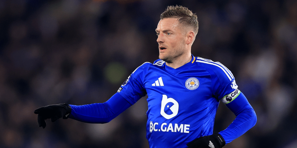 Chelsea manager Enzo Maresca has said outgoing Leicester forward Jamie Vardy is 'one of the best number nines of the last 25 years'.