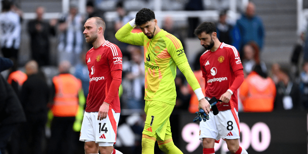 Keane slams 'physically and mentally a weak' Man United