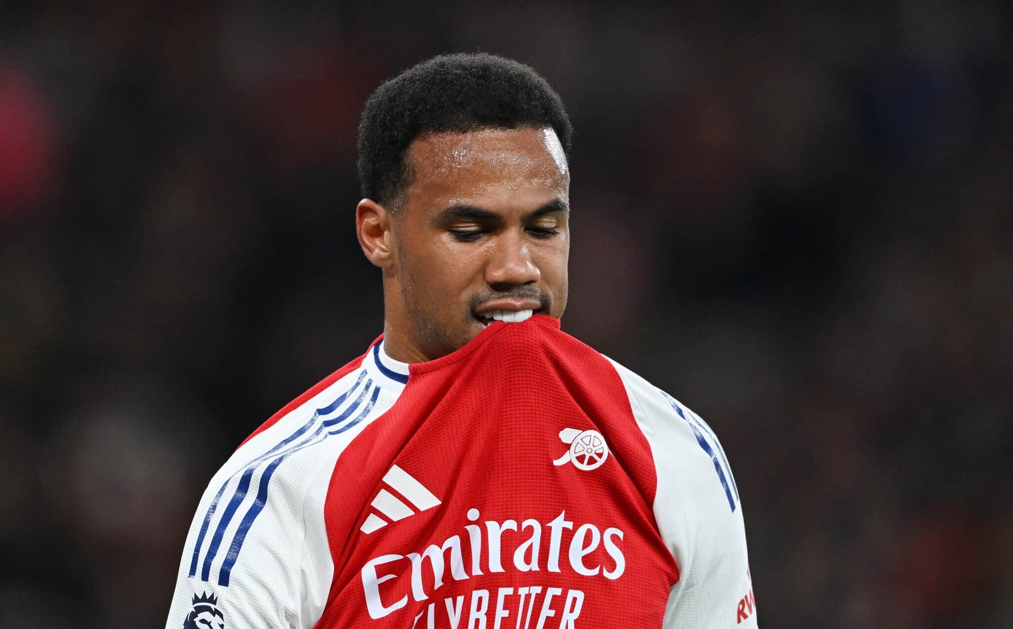 Gabriel of Arsenal looks dejected as he leaves the pitch after picking up an injury during the Premier League match between Arsenal FC and Fulham FC at Emirates Stadium on April 01, 2025 in London, England.