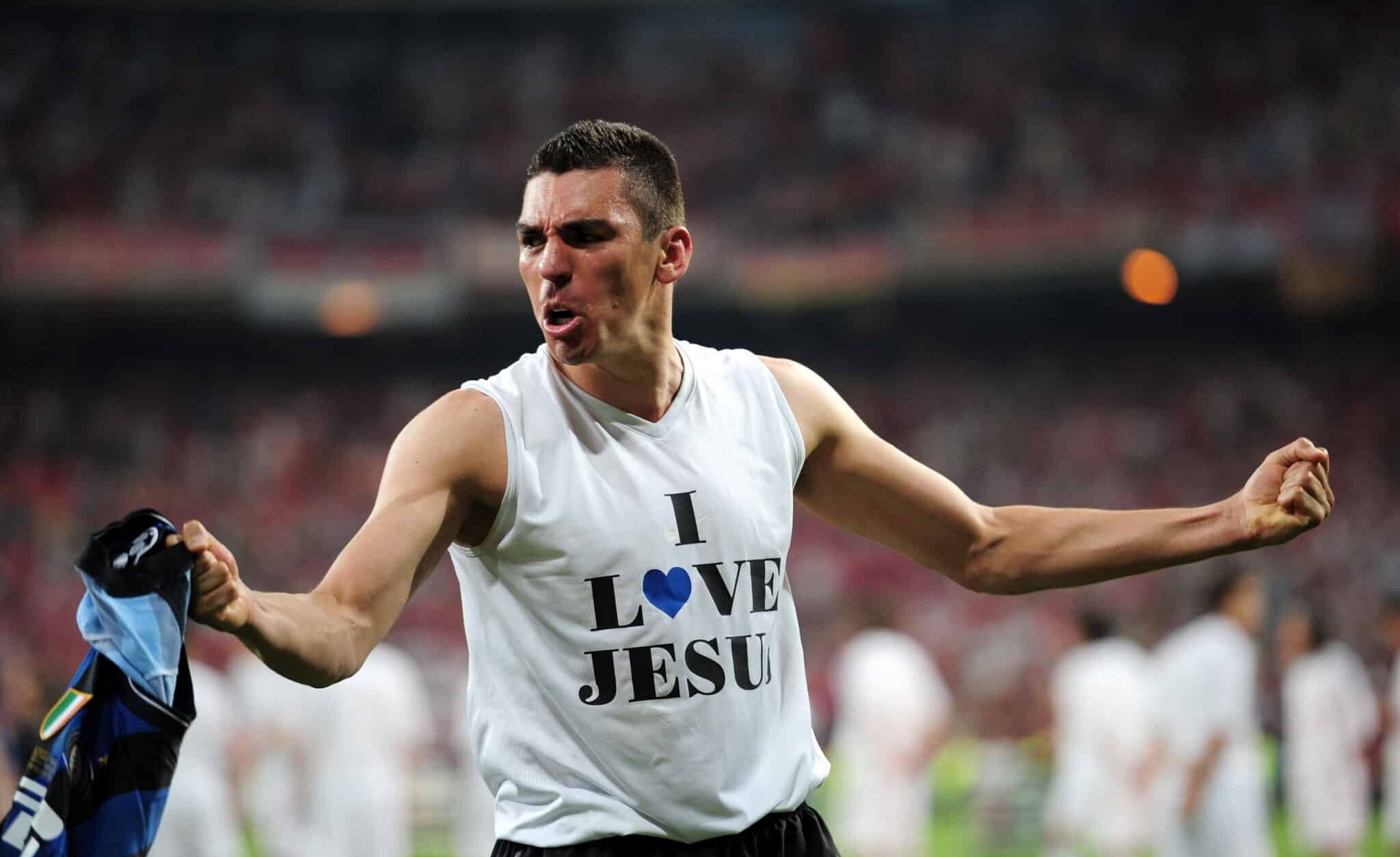 Inter Milan defender Lúcio celebrates his team victory at the end of the UEFA Champions League Final match between FC Bayern Munich and Inter Milan at the Estadio Santiago Bernabeu on May 22, 2010 in Madrid, Spain.