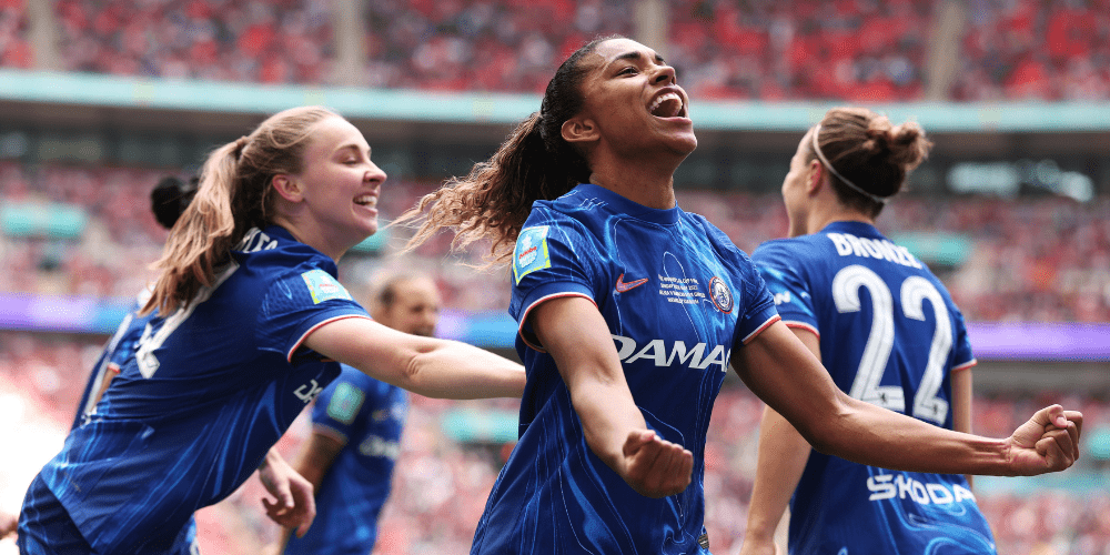 Bompastor says Chelsea treble will be 'part of history'