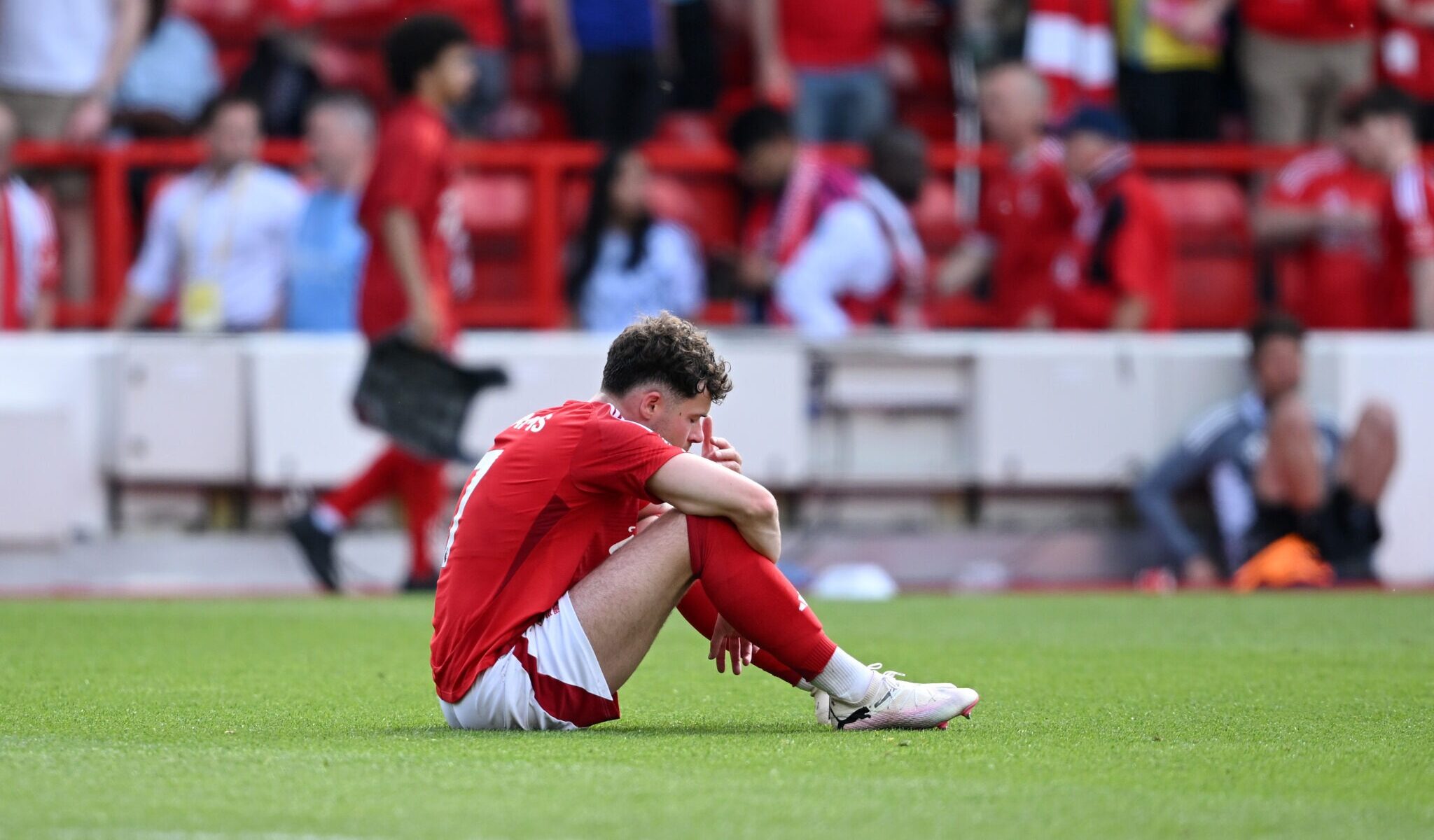 Premier League - Nottingham Forest defender Neco Williams looks dejected after the draw in the Premier League match between Nottingham Forest FC and Leicester City FC at City Ground on May 11, 2025 in Nottingham, England.