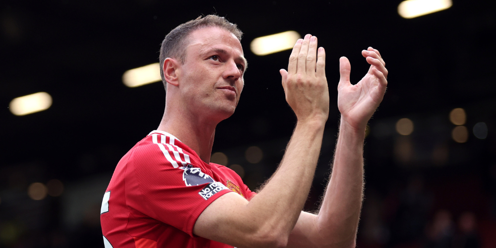 Jonny Evans handed role at Man United after retirement