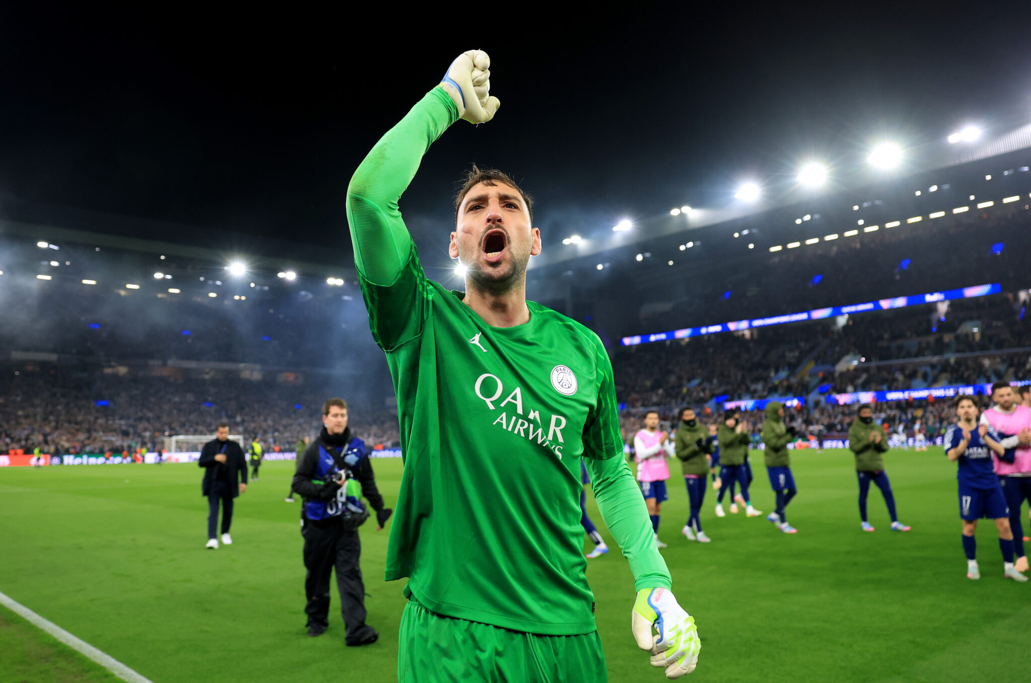 Donnarumma not against PSG stay despite Man United talks