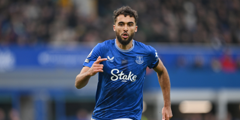 Manchester United are reportedly considering a move for free agent Dominic Calvert-Lewin