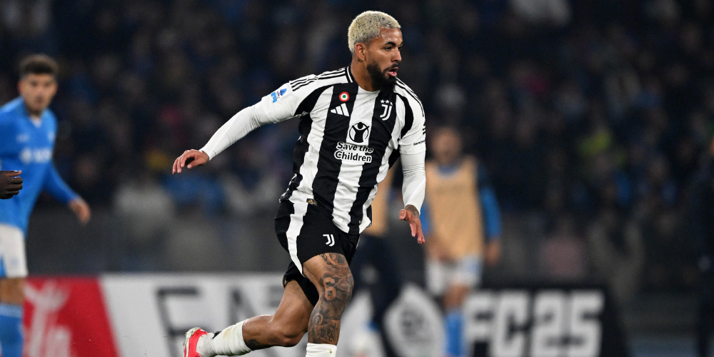 Manchester United have reignited their interest in Juventus midfielder Douglas Luiz,