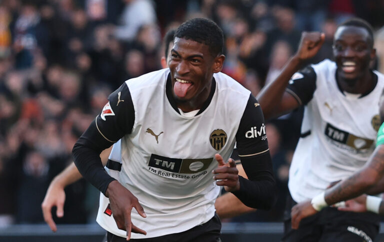 Cristhian Mosquera of Valencia CF celebrates scoring his team's first goal during the LaLiga match between Valencia CF and CD Leganes at Estadio Mestalla on February 09, 2025 in Valencia, Spain.