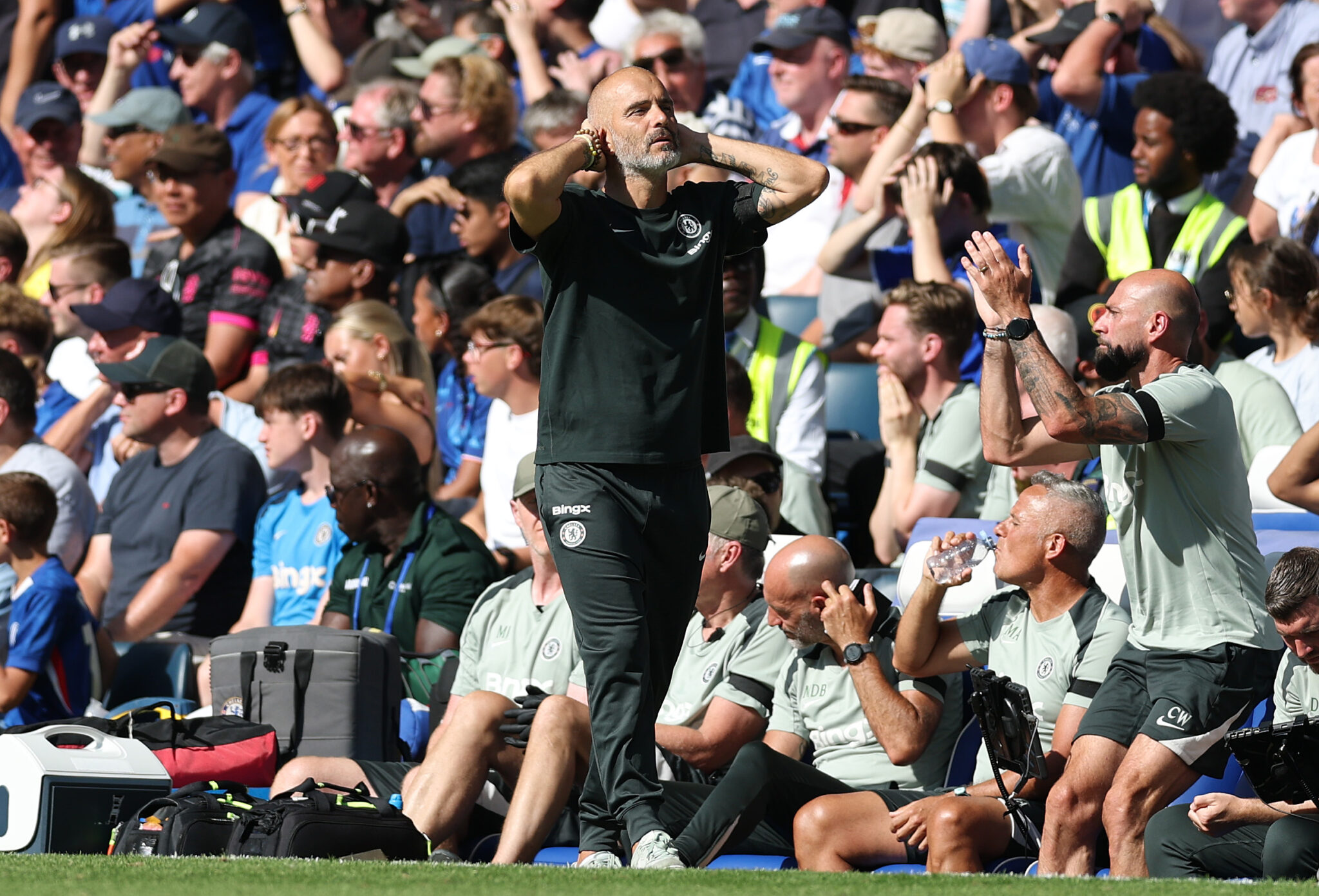 Chelsea boss Maresca casts doubt on centre-back signing