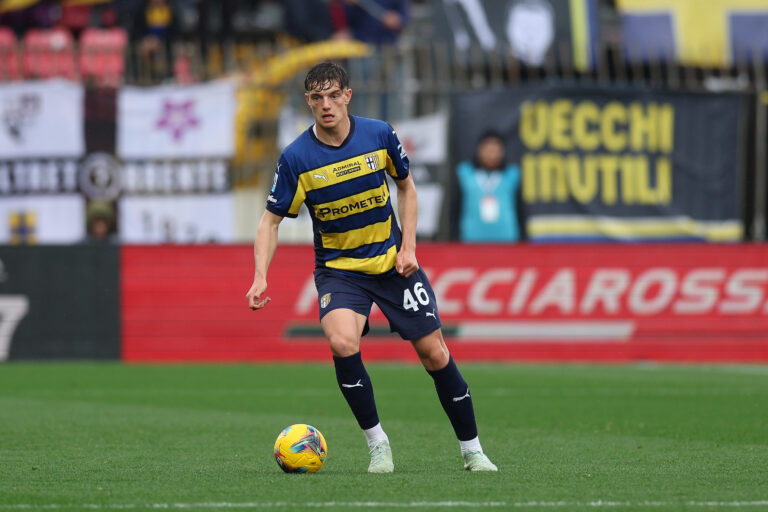 Giovanni Leoni will undergo a medical with Liverpool on Thursday
