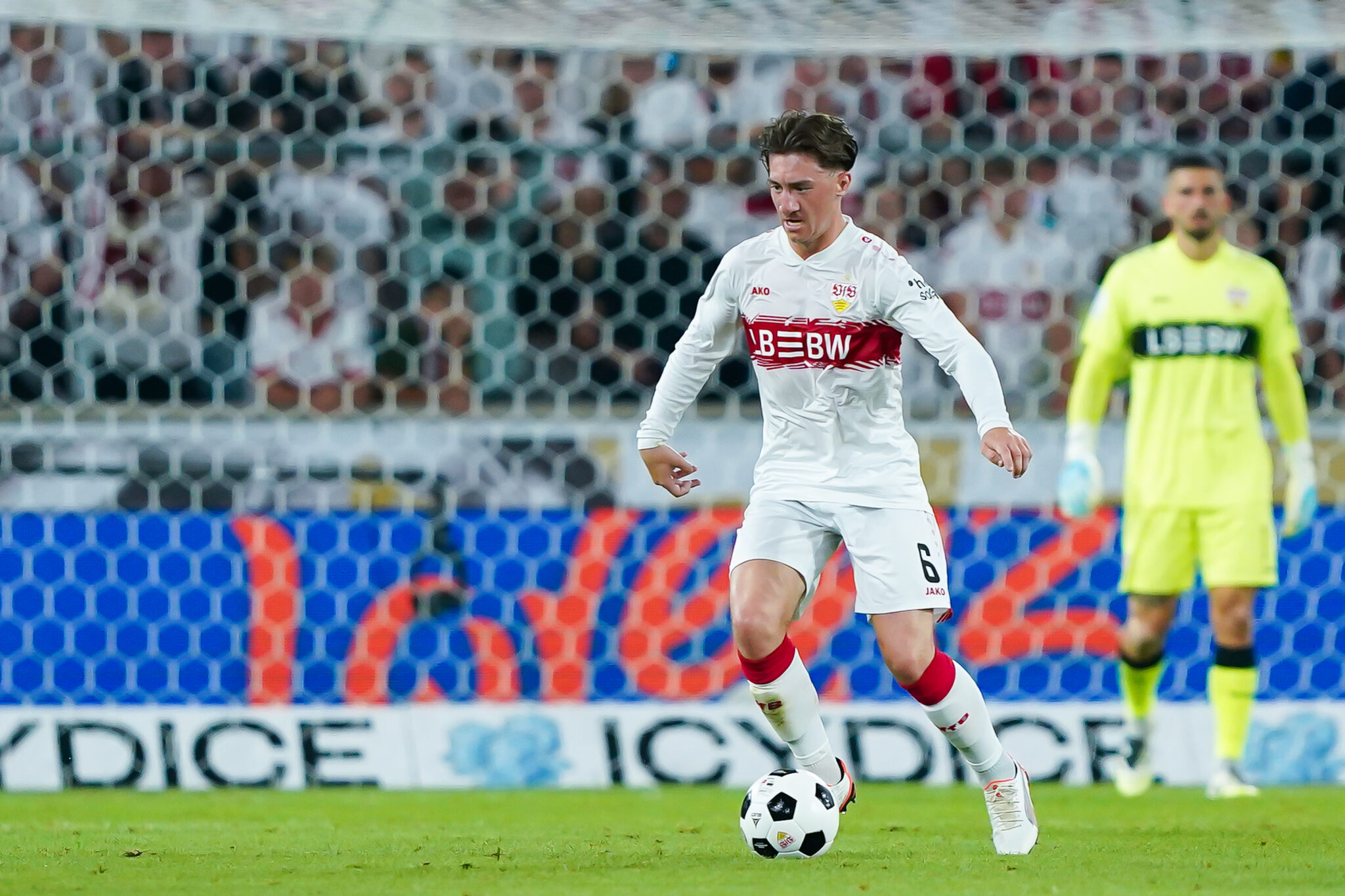 Manchester United are monitoring Stuttgart midfielder Angelo Stiller