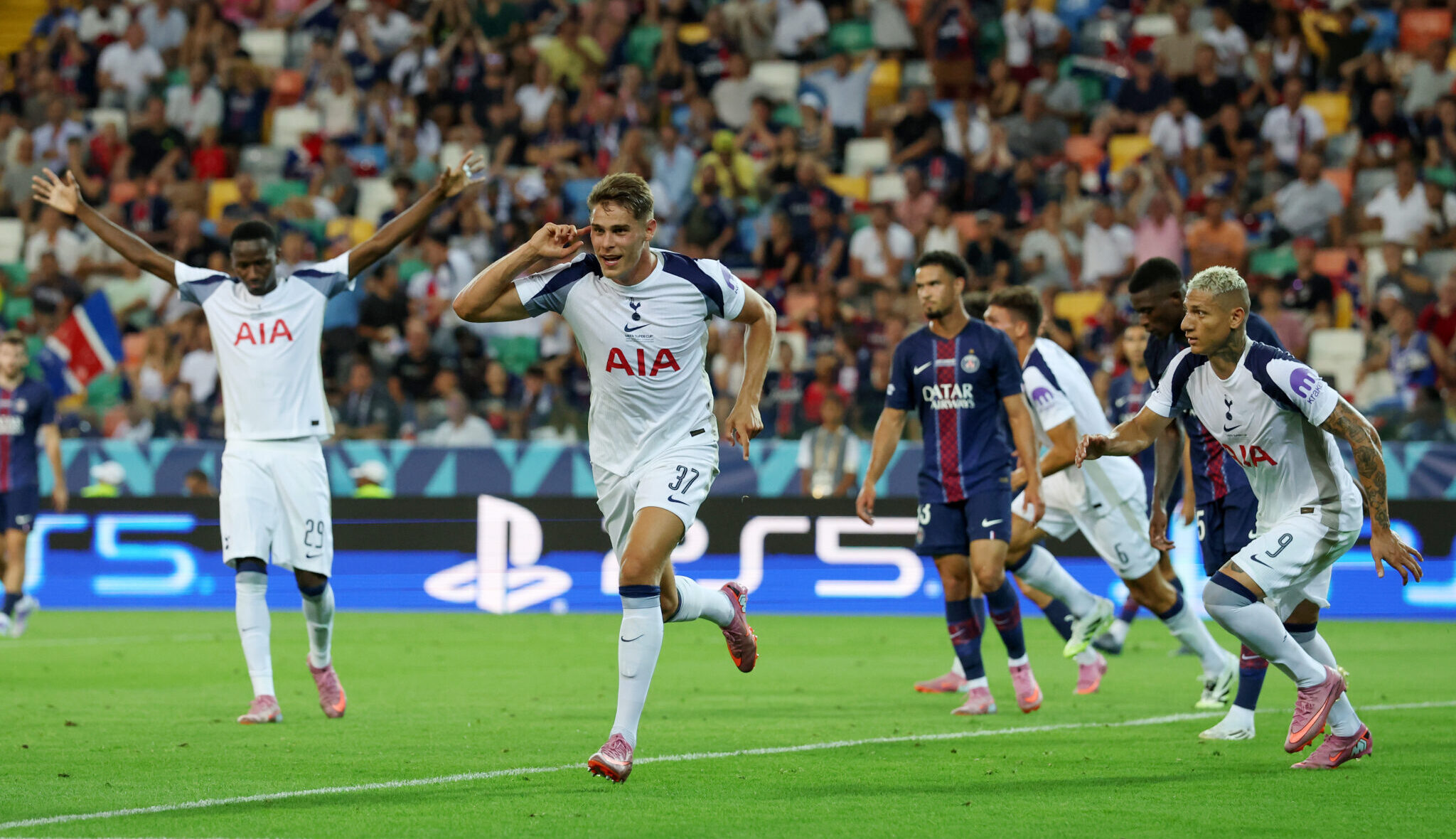 Tottenham Hotspur defender Micky van de Ven celebrates scoring his team's first goal during the UEFA Super Cup 2025 match between Paris Saint-Germain and Spurs at Stadio Friuli on August 13, 2025 in Udine, Italy.