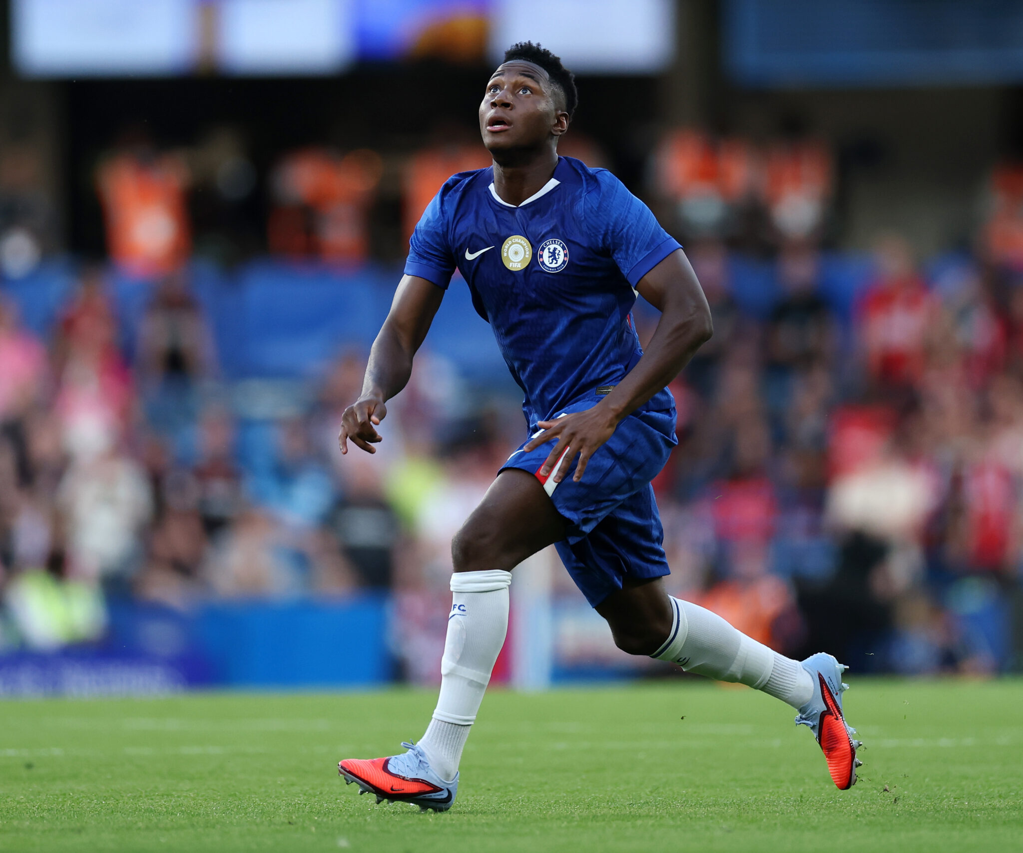 Chelsea have confirmed that midfielder Dario Essugo has undergone successful surgery after sustaining a thigh injury