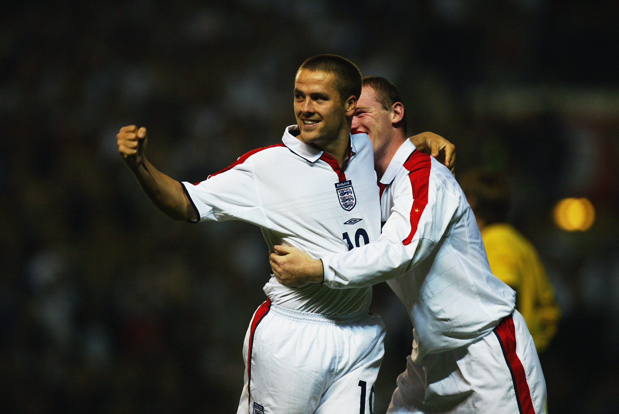 Rooney gives view on recent Michael Owen comparisons