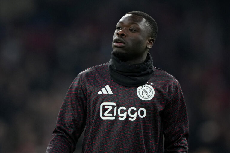 Sunderland have made an approach to sign Ajax forward Brian Brobbey