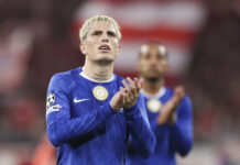 Chelsea already want to sell £40m transfer flop Alejandro Garnacho of Chelsea shows appreciation to the fans after the UEFA Champions League 2025/26 League Phase MD1 match between FC Bayern München and Chelsea FC at Football Arena Munich on September 17, 2025 in Munich, Germany.
