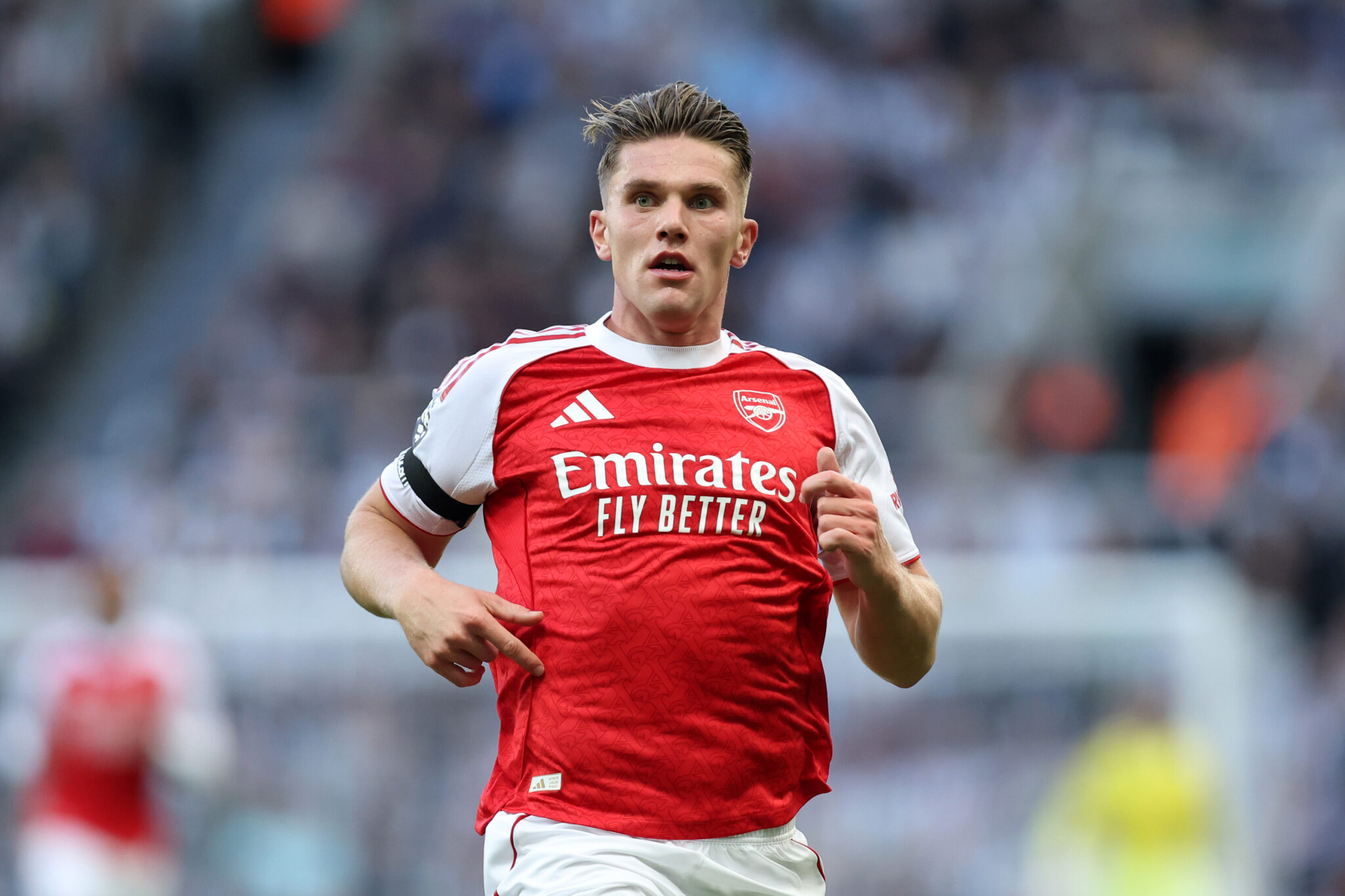 Viktor Gyokeres in an Arsenal shirt during a Premier League match