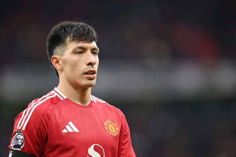 Manchester United have received a boost after Lisandro Martinez rejoined first-team training.