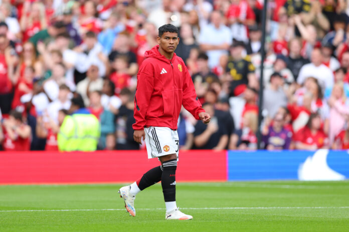 Manchester United youngster Diego Leon scores brilliant goal in u-21 win Manchester United youngster Diego Leon scores brilliant goal in u-21 win
